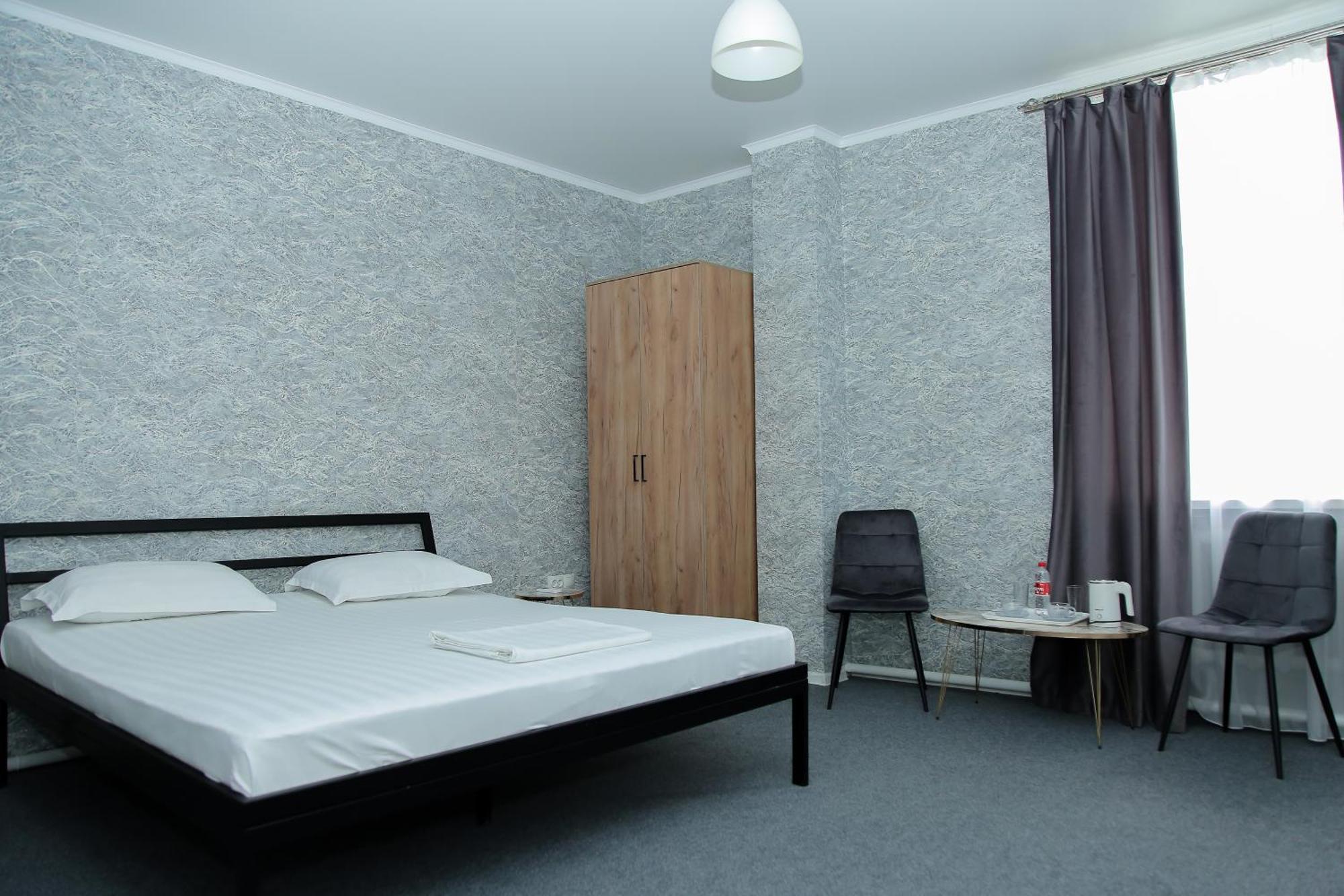 Hotel Fresh أكتوبي المظهر الخارجي الصورة